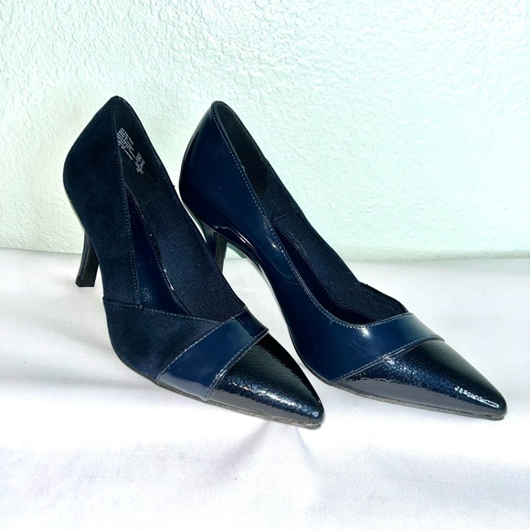 Fioni Pointed Toe Heeled Shoes - Picture 1 of 16